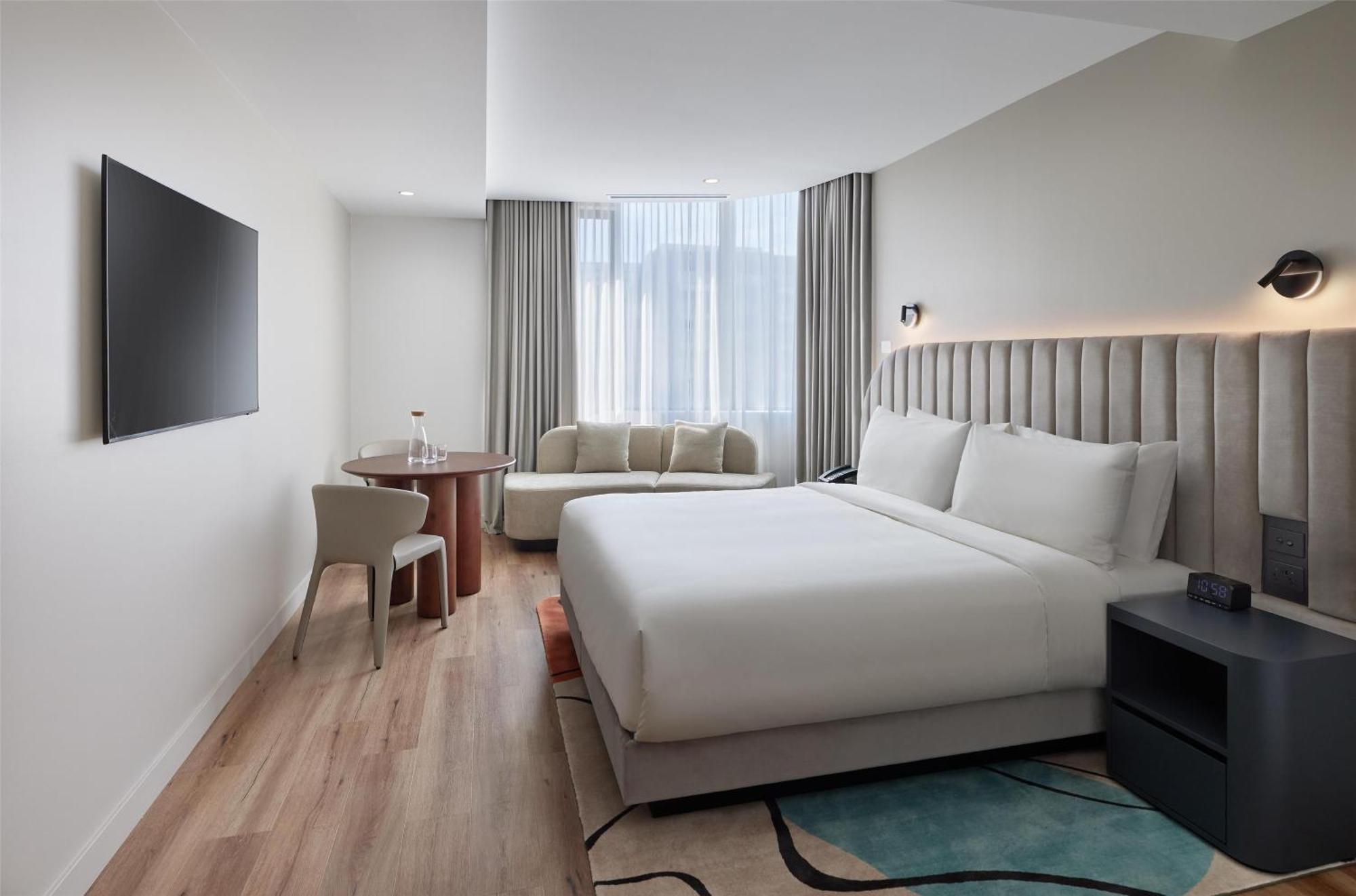Hyatt House South 4*